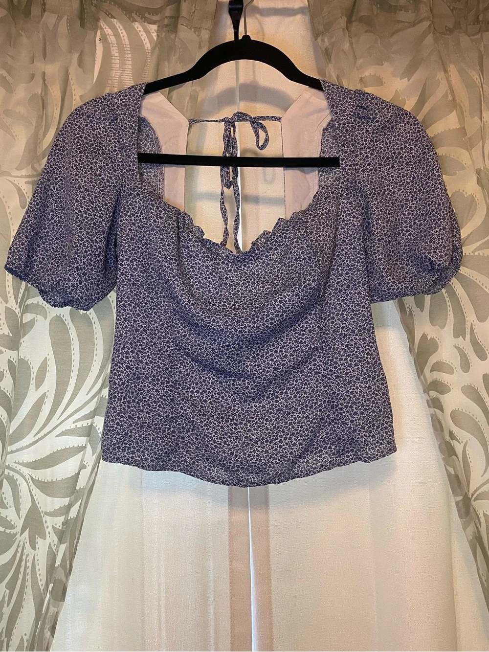 Abercrombie & Fitch Blue Micro-Flower Puff Sleeve Top